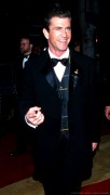 Мел Гибсон (Mel Gibson) 1996 The 68th Annual Academy Awards 49xHQ 302dfc392229510