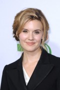 Maggie Grace E8047f401045695