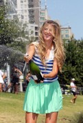 Виктория Азаренко (Victoria Azarenka) Australian Open Champion Photocall (Melbourne, 29.01.2012) (60xHQ) 9dd9e3519770483